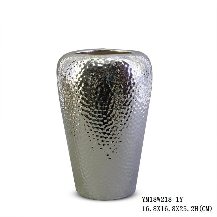 Hammered Electroplated Ceramic Vase Set