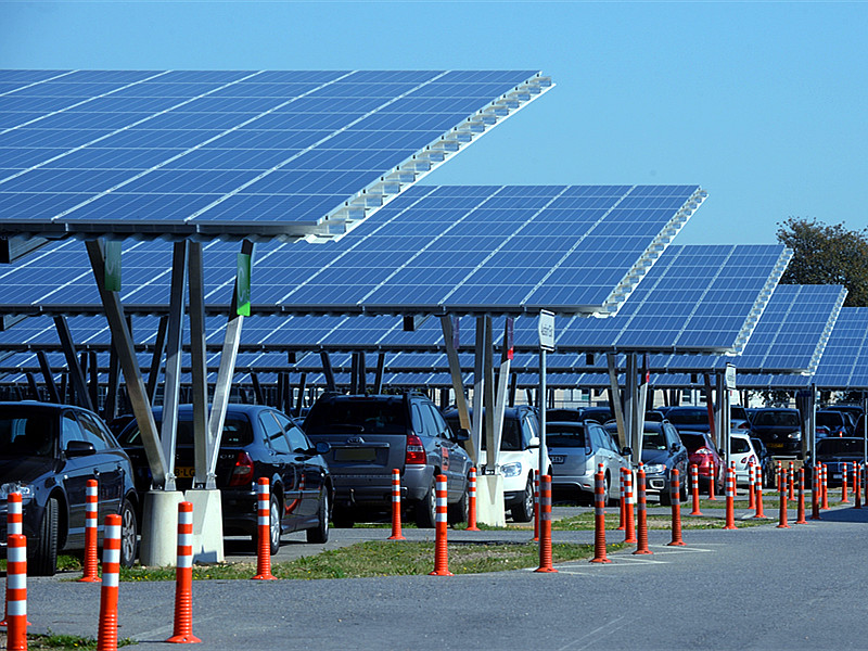 Sistema di montaggio del carport solare di alta qualità Sistema di montaggio in acciaio Cornice solare