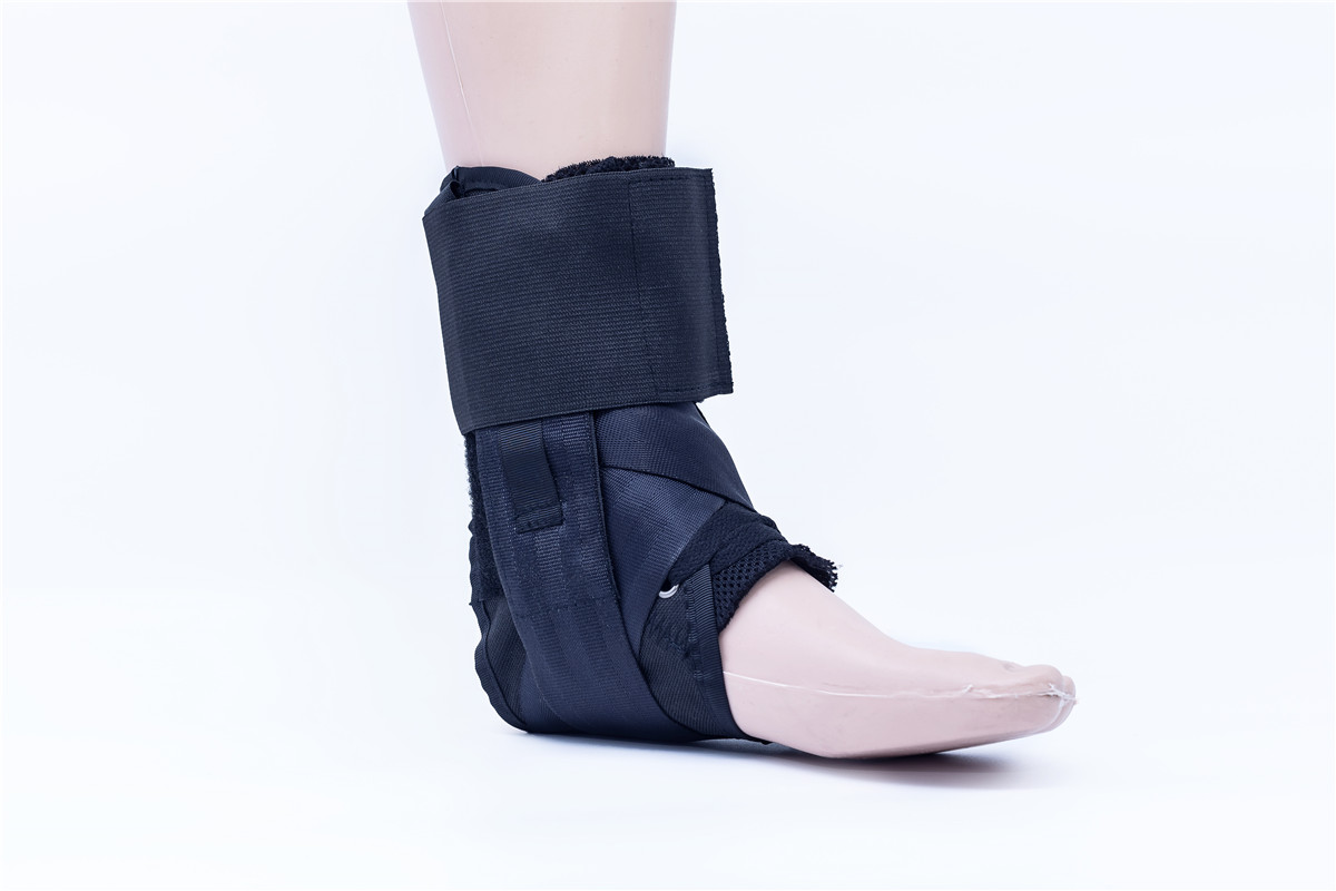 Lace-up cavigliera a pedale Supporto del piede con protezioni in plastica Produttore personalizzato