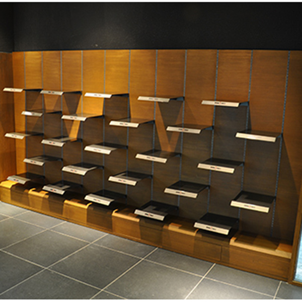 Display moderno da parete personalizzato moderno negozio di scarpe
