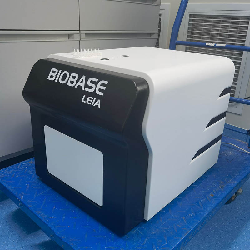Kit di rilevamento macchina da laboratorio PCR completamente automatico con 16 sistemi di test quantitativi PCR in tempo reale