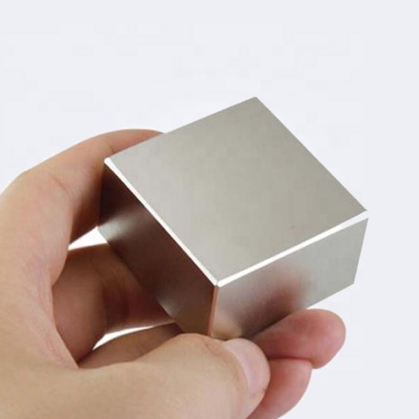 Blocco magnetico N52 di alta qualità Magnete al neodimio 20x6x2 mm