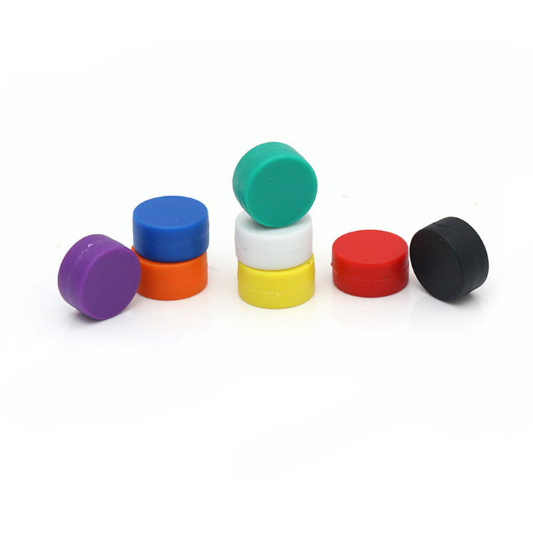 Magnete da ufficio colorato con rivestimento in plastica